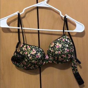 34C Victoria’s Secret padded Demi bra